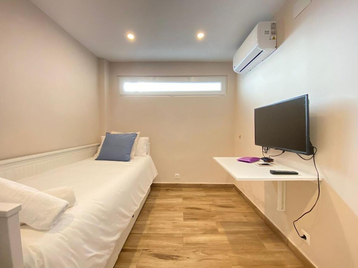 Moderno Apartamento Con Vistas Al Mar -贝纳尔马德纳 外观 照片