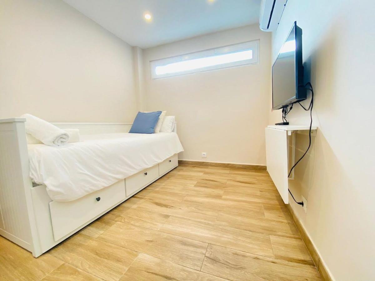 Moderno Apartamento Con Vistas Al Mar -贝纳尔马德纳 外观 照片
