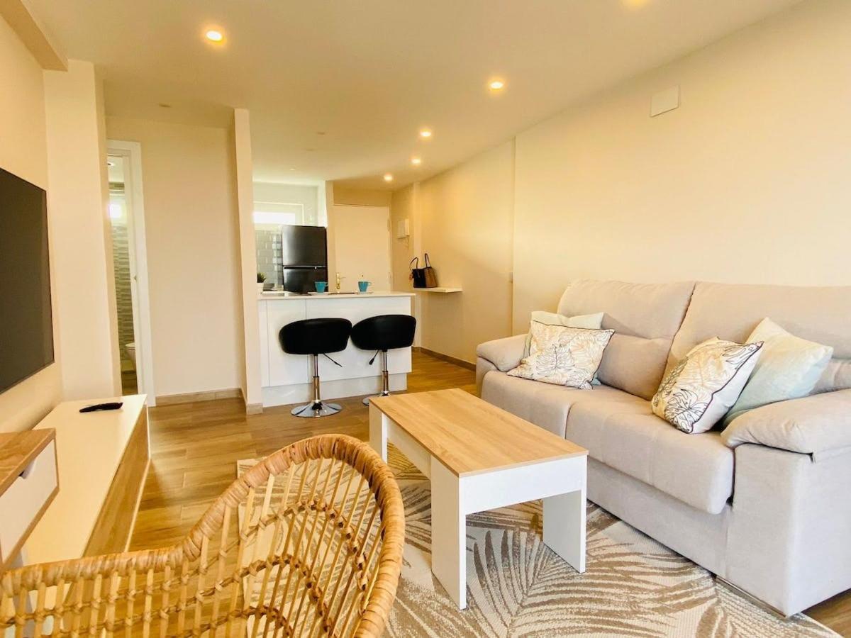 Moderno Apartamento Con Vistas Al Mar -贝纳尔马德纳 外观 照片